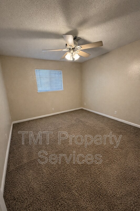 Building Photo - 2533 Stansberry Way