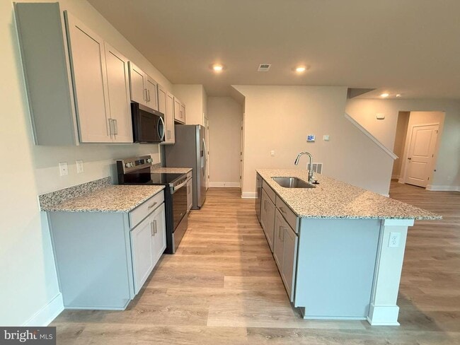Building Photo - 126 Manasquan Wy