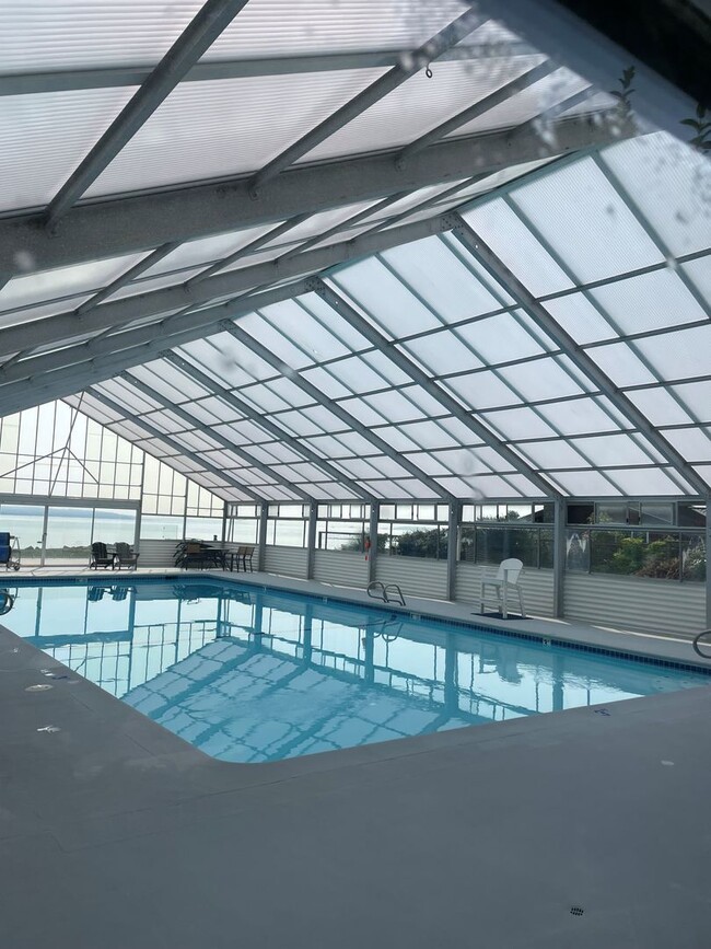 Building Photo - Lovingly Maintained with Designer Finishes...