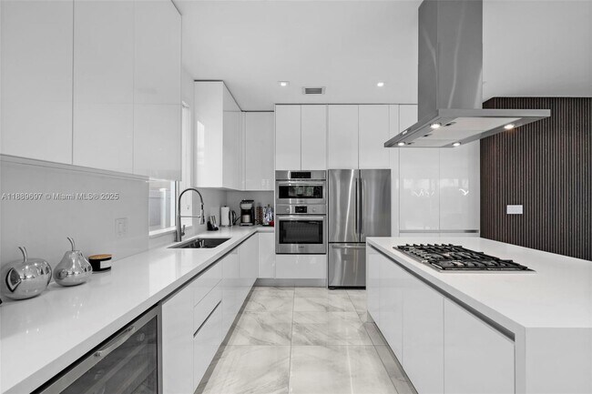 Building Photo - 9730 NW 75th Terrace