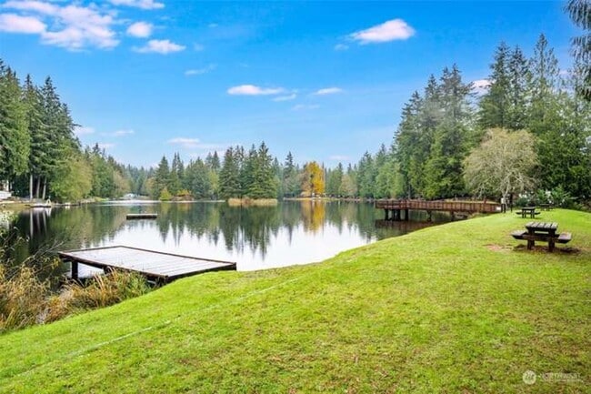 Building Photo - 3 bedroom in Timberlakes