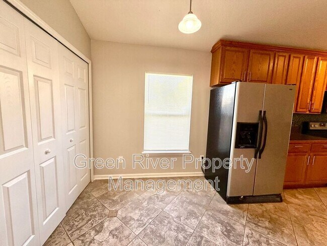 Building Photo - 1701 Covington Ln