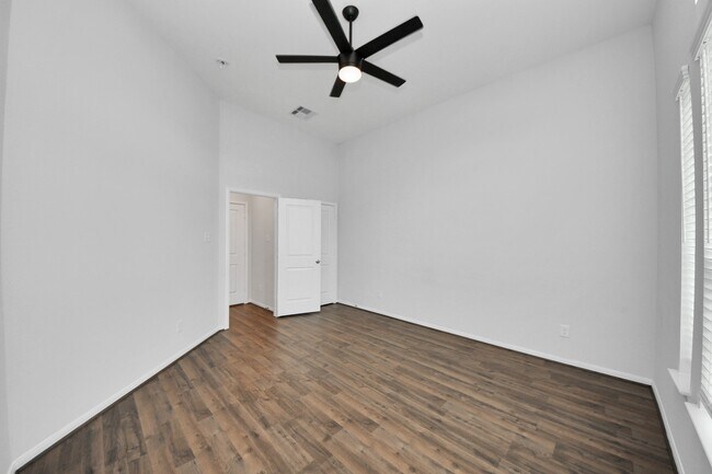Building Photo - 2326 Kelson Cove Dr