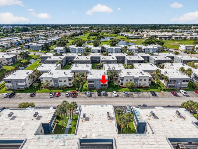 Building Photo - 538 Normandy Ln