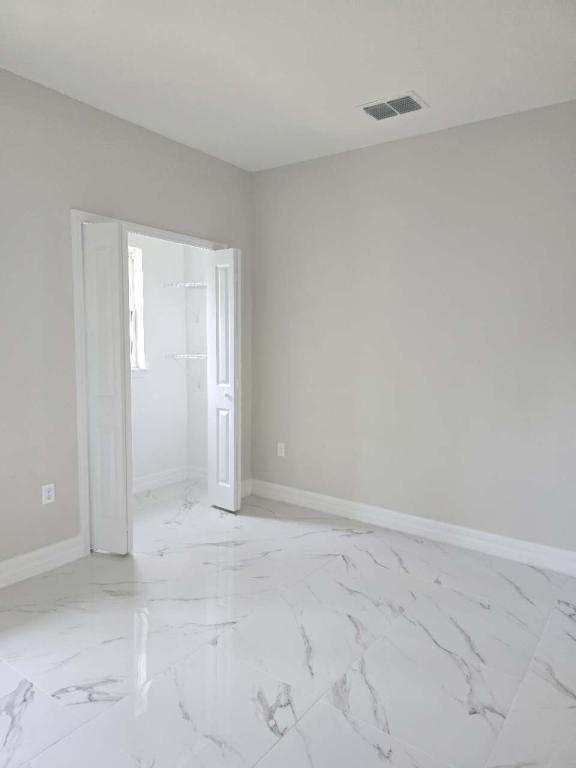 Building Photo - 4468 S Lake Orlando Pkwy