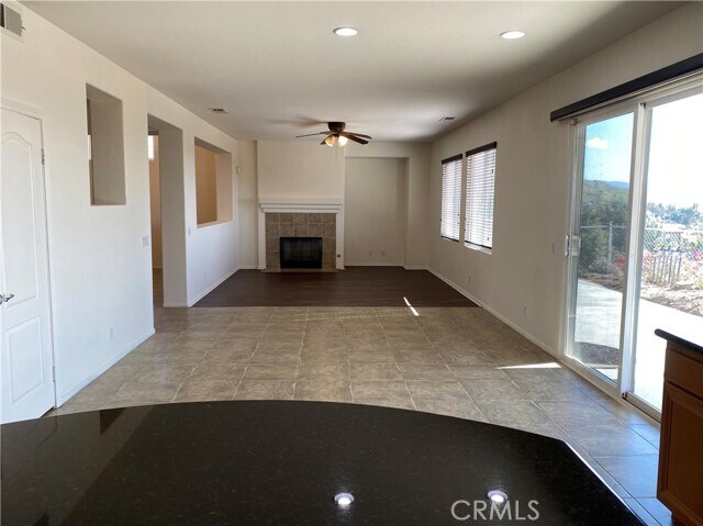 Building Photo - 5505 Sunset Ridge Dr