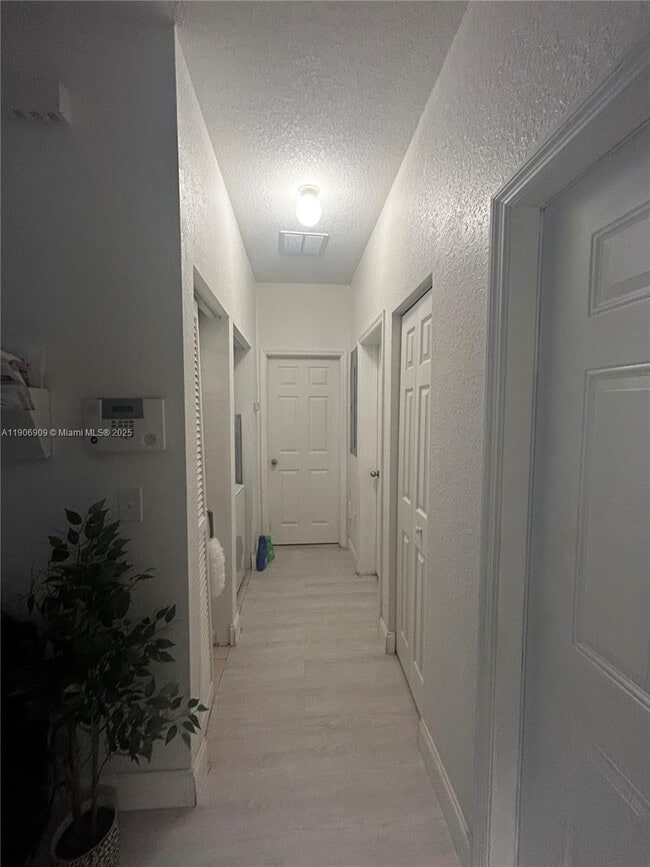 Building Photo - 2590 NE 3rd Dr