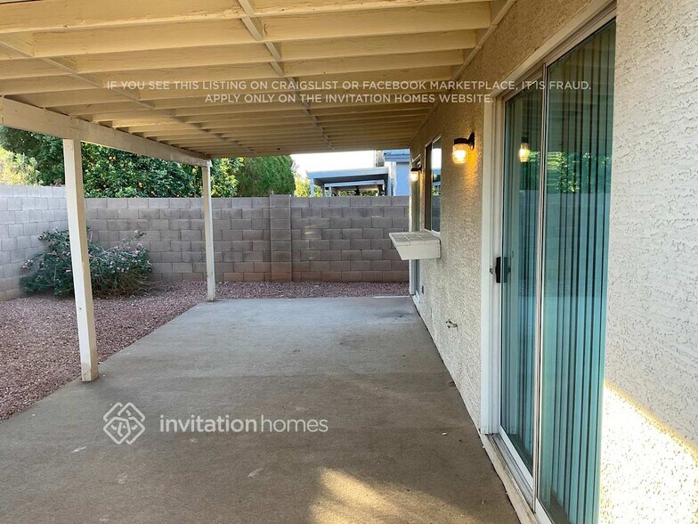 Building Photo - 3059 W Lone Cactus Dr