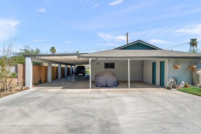 Building Photo - 1033 N 25th St