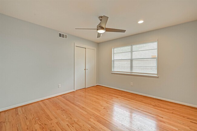 Building Photo - 5734 Spellman Rd