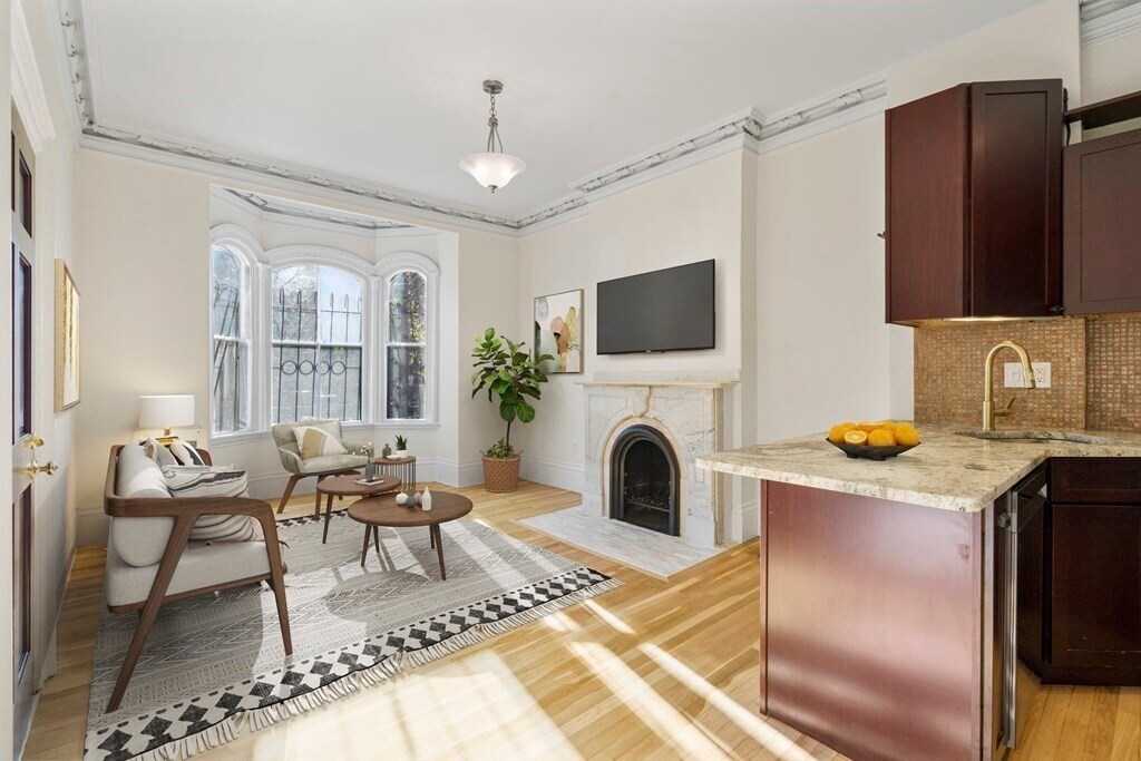 Building Photo - 580 Tremont St