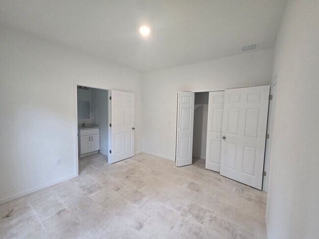 Building Photo - BRAND NEW 2/2/1 -SW LEHIGH ACRES