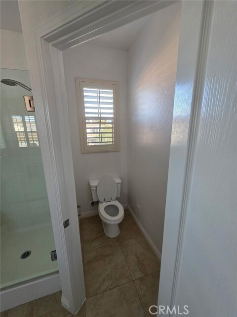 Building Photo - 5800 Oakdale Ln