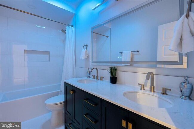 Building Photo - 525 Kennedy St NW