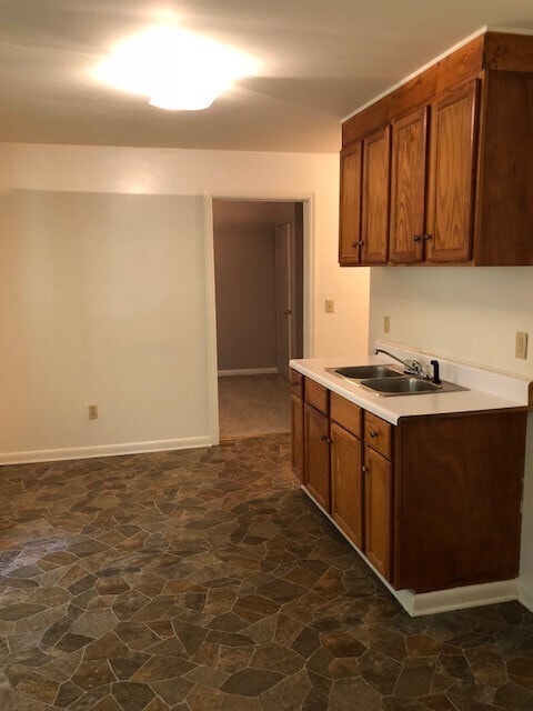 Building Photo - 127 Chase Ln