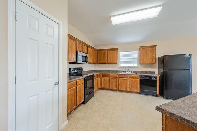 Building Photo - 218 Mossy Rock Dr