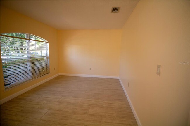 Building Photo - 14369 Babylon Way