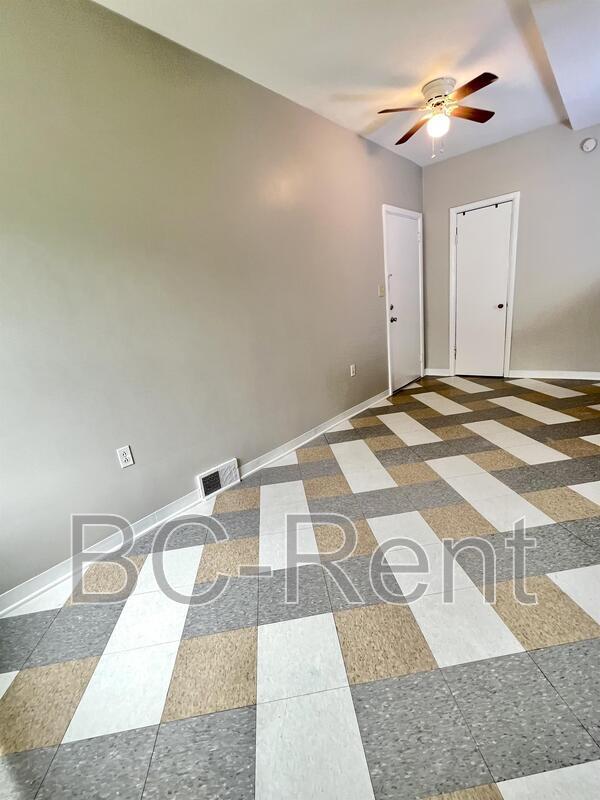 Building Photo - 635 3rd Ave
