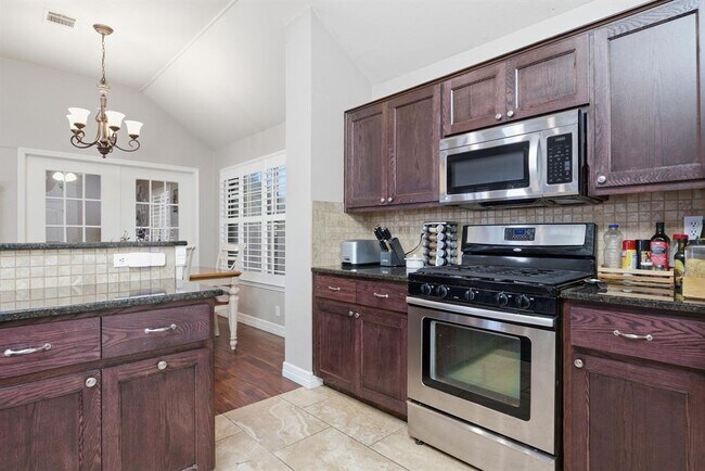 Building Photo - 9005 Brimstone Ln