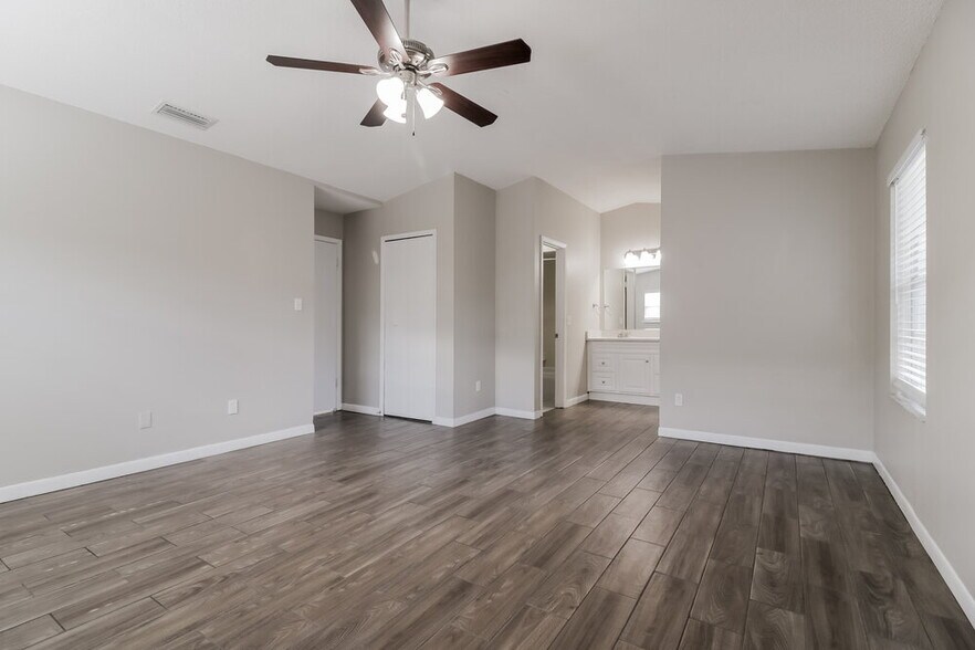 Building Photo - 5437 Wauchula Ct