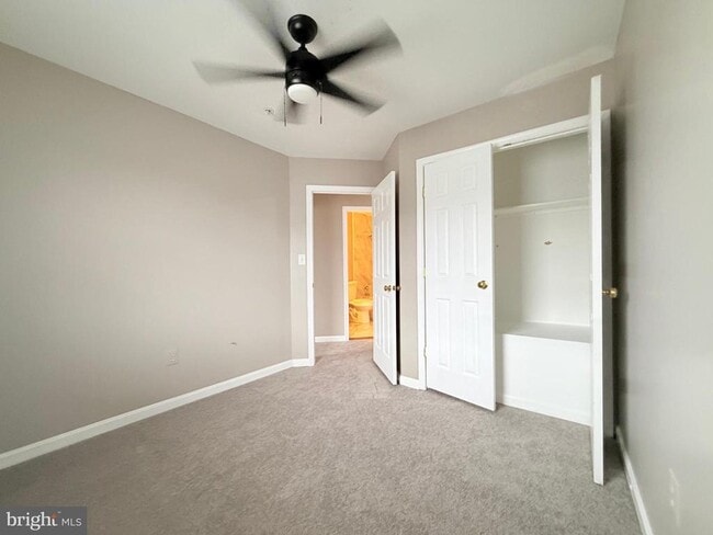 Building Photo - 4805 Cowslip Ct