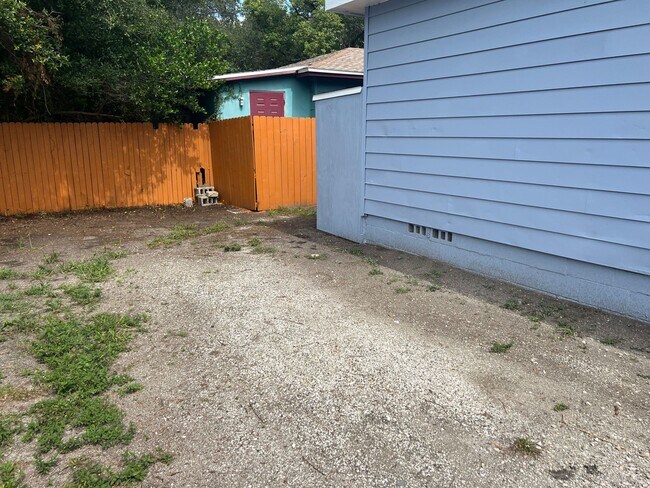 Yard - 1483 Hamlet Ave