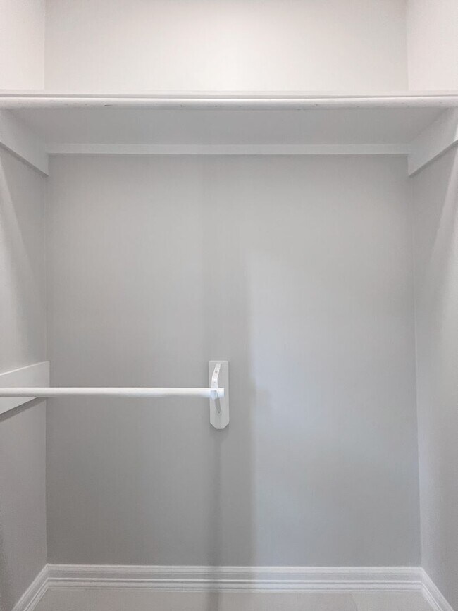 Building Photo - 1st Month Free!  Brand New 3Bed/2Bath - Vi...