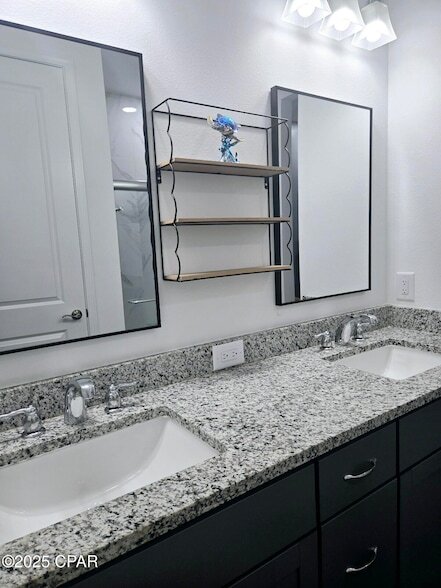 Building Photo - 8634 Sand dollar Dr