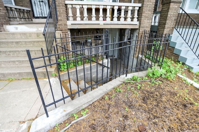 Building Photo - 2BR Basement Apartment | Brightwood