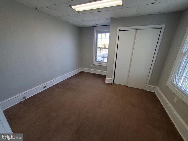 Building Photo - 191 W Cohawkin Rd