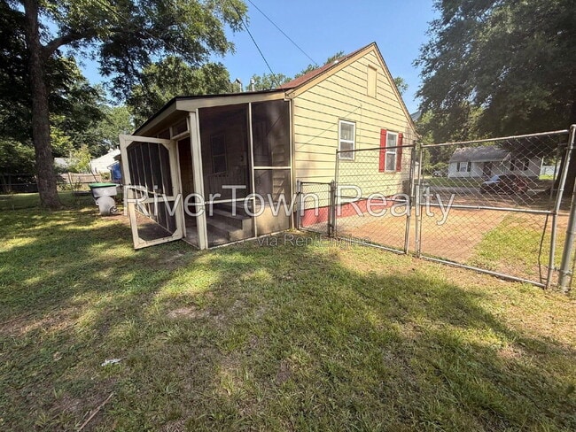 Building Photo - 3889 Tuggle Ave