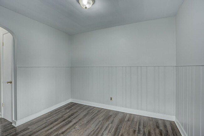 Building Photo - 3129 Ramona Ave