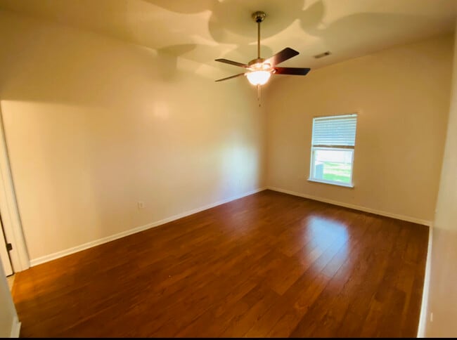 Building Photo - 13864 Herons Landing Way