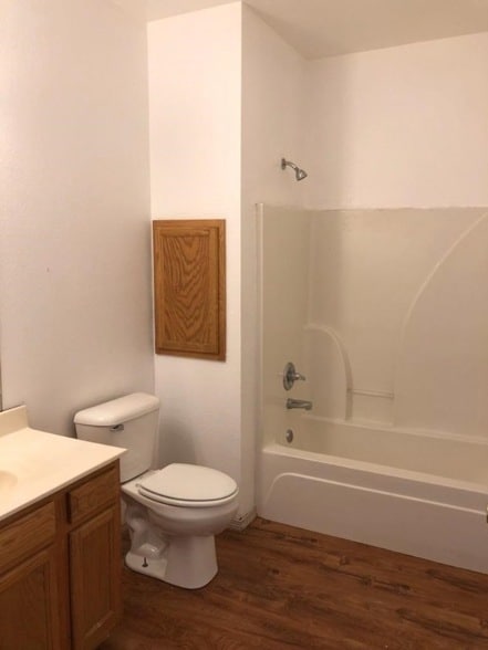 Building Photo - 1938 Dos Laredos Ave