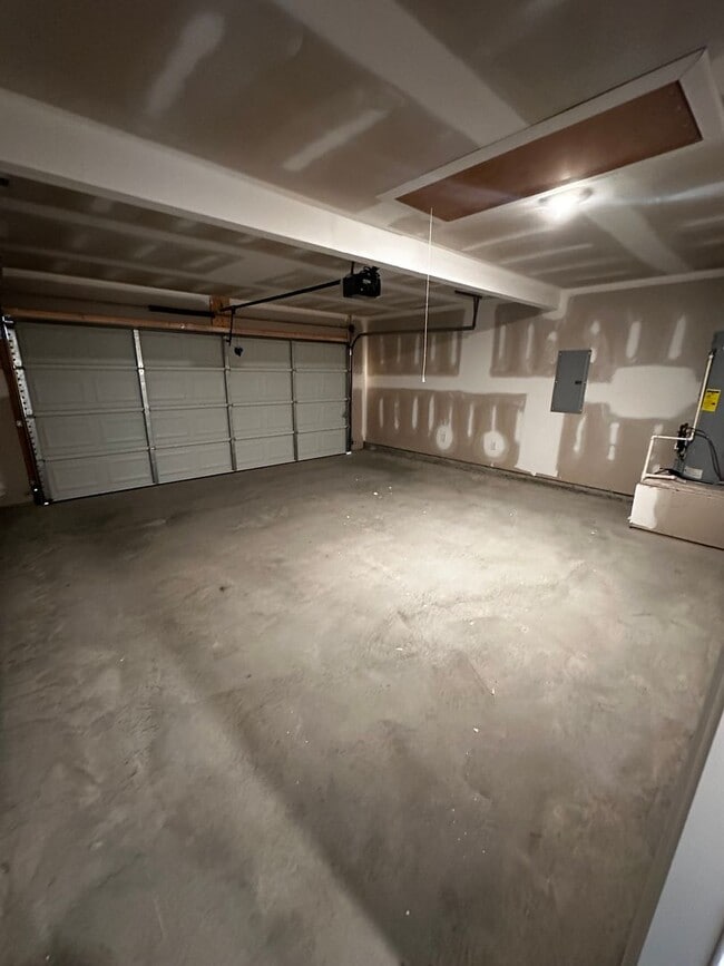 Building Photo - 2025 New Build Home for Rent!