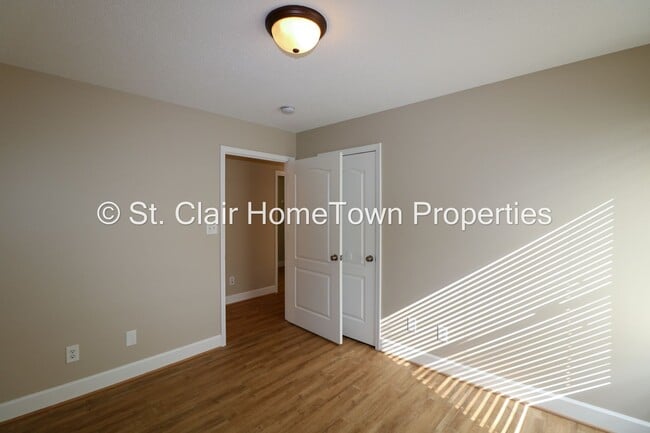 Building Photo - Located in Lincoln, AL. -Close to Town and the Honda Plant