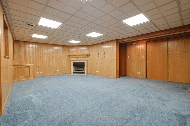 Building Photo - 145 Farmgate Dr