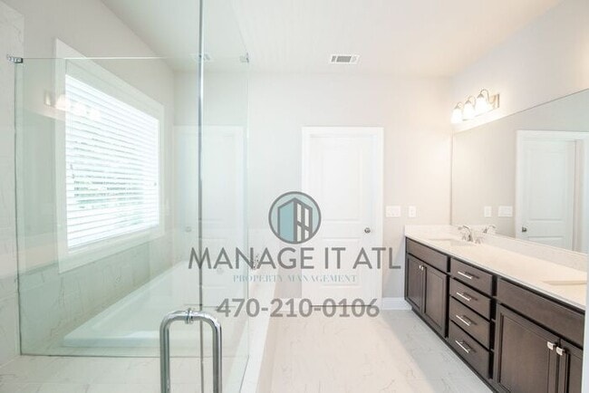 Building Photo - Brand New 4 Bedroom House in Suwanee close to HWY 85
