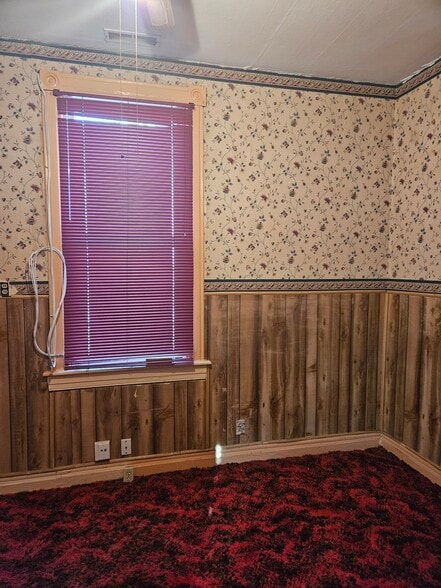 Master Bedroom - 948 Harlan Ave