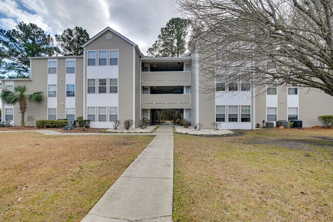 Building Photo - 140 Spanish Oak Dr