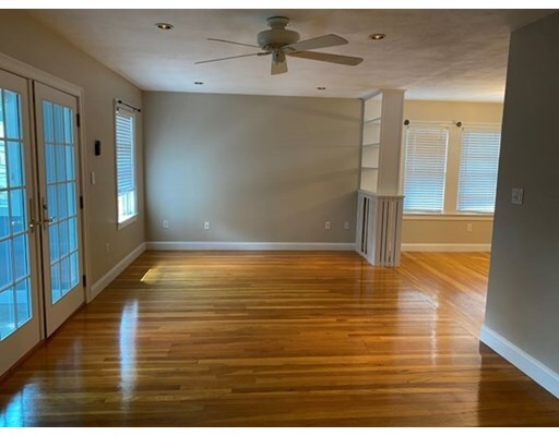 Building Photo - 39 Century St