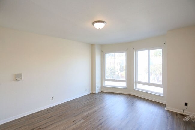 Building Photo - 7221 Geary Blvd