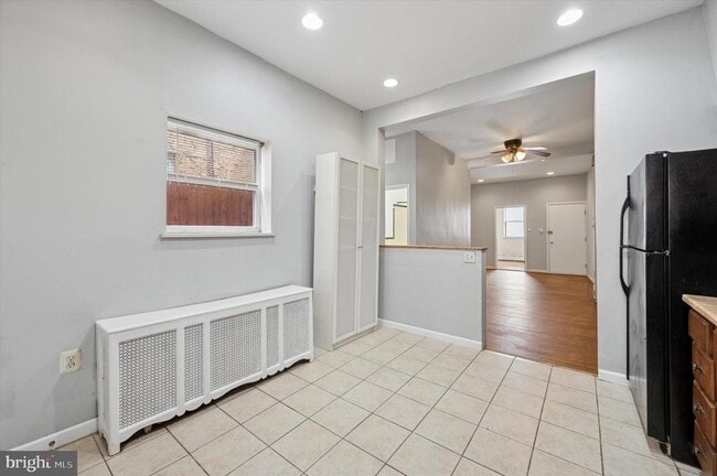 Building Photo - 1639 Wolf St
