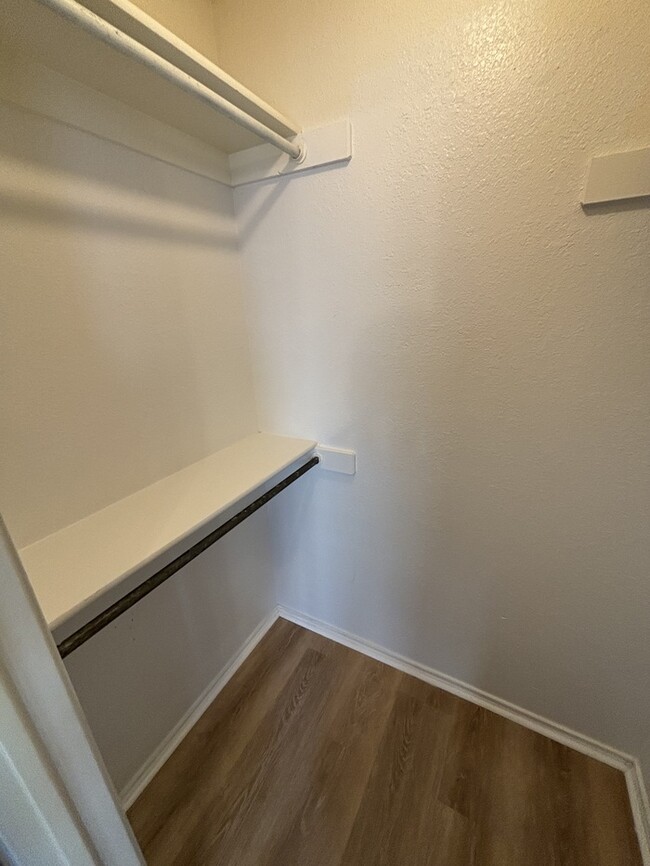 Building Photo - 1 bed 1 bath at Sagewood Condominiums
