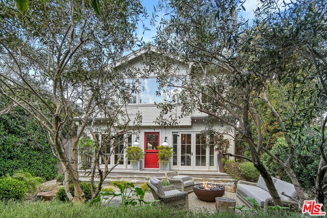 Building Photo - 821 Nowita Pl