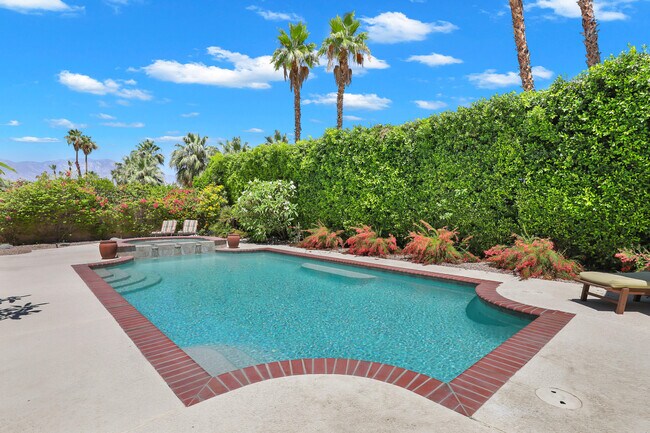 Building Photo - 70825 Ironwood Dr