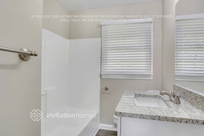 Building Photo - 6052 Brookdale Ln SW