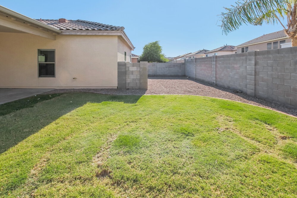 Building Photo - 3134 W Cavedale Dr