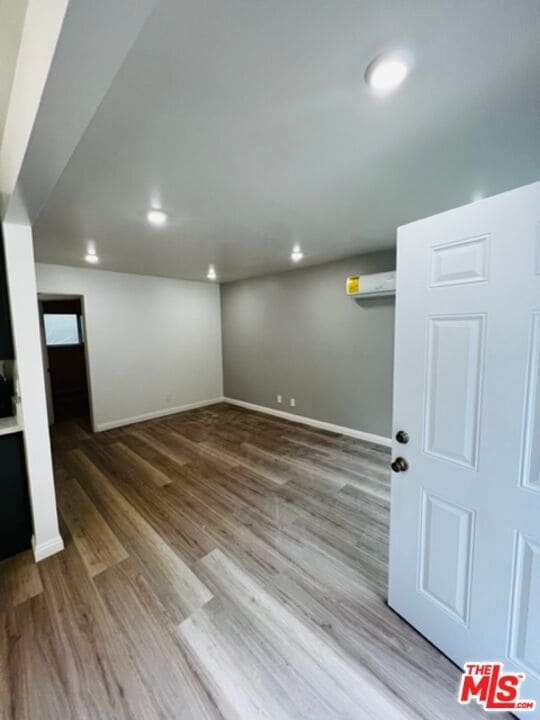 Building Photo - 4327 Lankershim Blvd