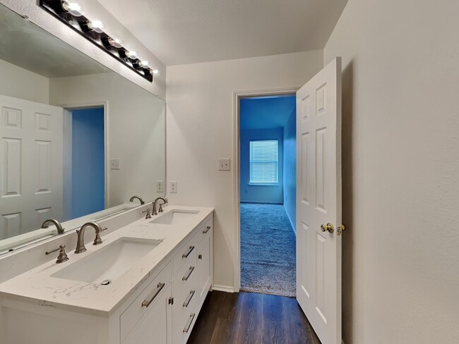 Building Photo - MOVE IN READY NOW IN KELLER ISD!